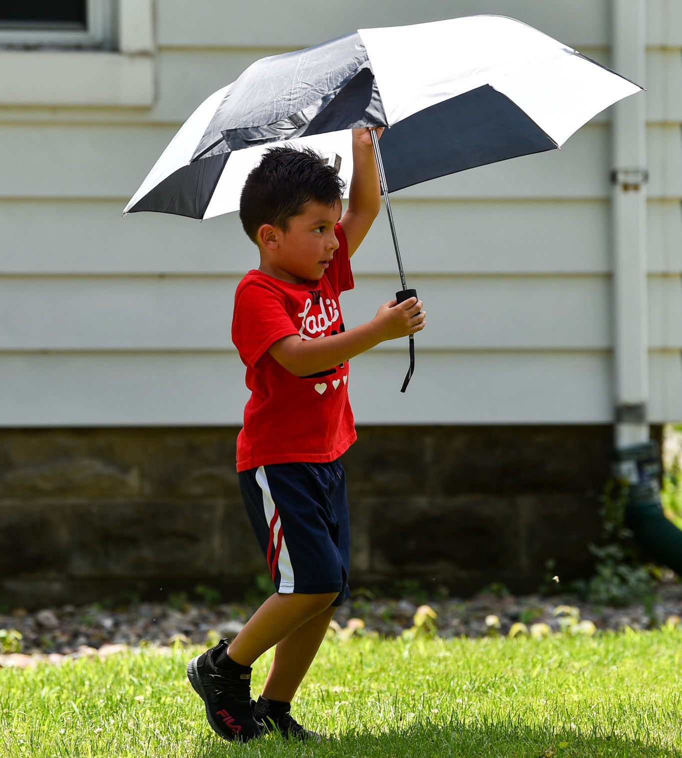 070519-mda-nws-em4thparade-006a.jpg